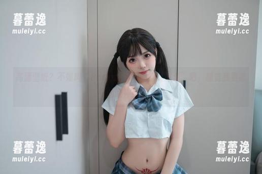 高清壁纸？不如叫“Bangni邦尼的修女派对”吧，感觉我要被她的眼神掳获了！