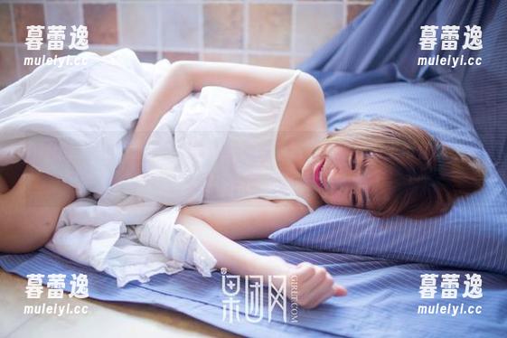 GIRLT果团网 - 莫雅淇双人秀，最新资源让这位博主带你看不一样的搭配！