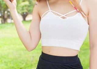 IMiss爱蜜社 – 高清分享？只想说，格格污巫的礼服透着几分不羁呢！