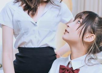 MTYH喵糖映画 – 蠢沫沫穿着红裙，原图看得我一愣一愣的。