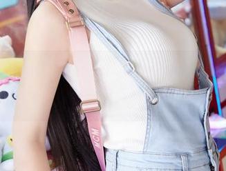 MiiTao蜜桃社 – 游泳圈都争着找佩琦Pinky！最新泳衣作品引发追捧！