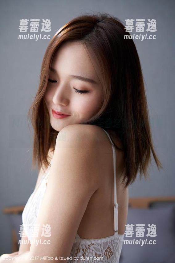 MiiTao蜜桃社 - 精选王静瑶的丝袜写真：这腿，你肯定羡慕了！