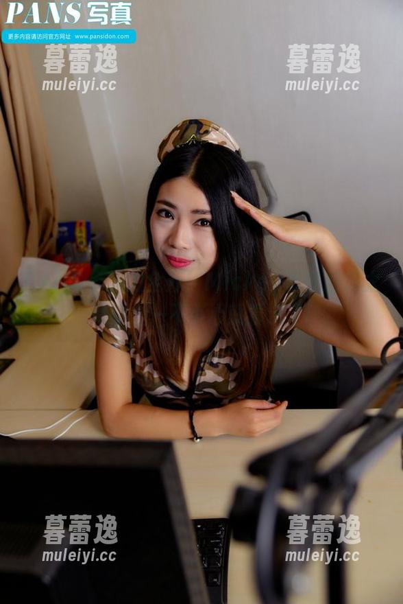 PANS-Mickey PANS - 火力全开!Mickey吊带图集太精彩,一不小心就看沉了!