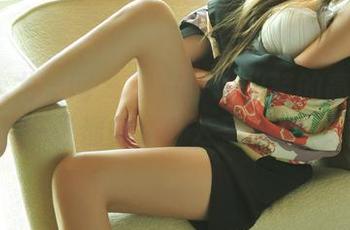 UGirls尤果网 – 颜美汐职业装的高清照片，每一张都像是办公室的诱惑啊！