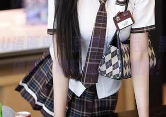 XIAOYU语画界 – 豆瓣酱精选：黑色图包，像喝了咖啡的黑暗加持！
