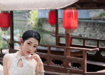 Xiuren秀人网 – 高清下载：FoxYini孟狐狸的和服集锦，萌化你的屏幕！