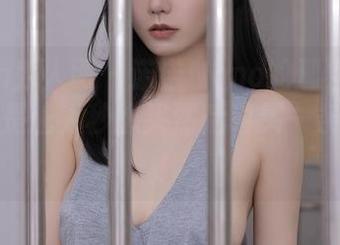 Xiuren秀人网 – 诺诺Nono的那条牛仔裤，真的是让人秒想买然后再买一条的冲动！