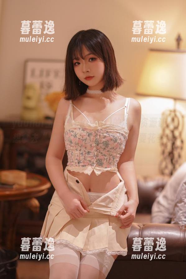 yuuhui玉汇(kokuhui)的婚纱资源让人想拿去“借鉴”，可是还没想好要花多少钱呢。