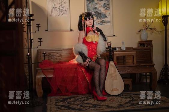 在线逛yuuhui玉汇的PA-15翠雀媚合集，瞬间让我想到了什么……哈哈，随意？