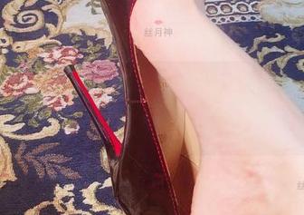 微密圈 – 原图大揭秘，丝月神运动姿态自然到让人流连，精选每一帧也不亏！