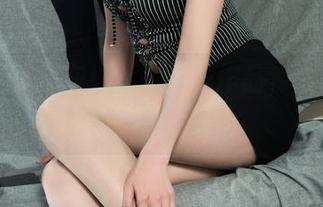 丽柜 – 夏天在线：小爽的作品，证明了风扇不够用！