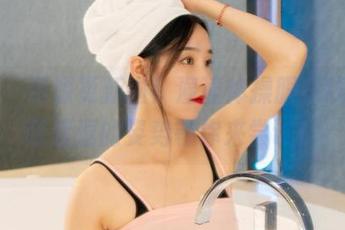 丽柜 – 资源更新啦！潼潼体操服在线，超萌超逗的姿势等你来尝试！
