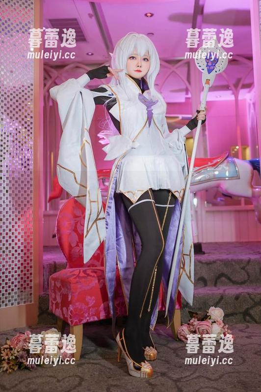 亚缇arty给你带来兔女郎写真，新一轮的网盘争夺战来了吗？