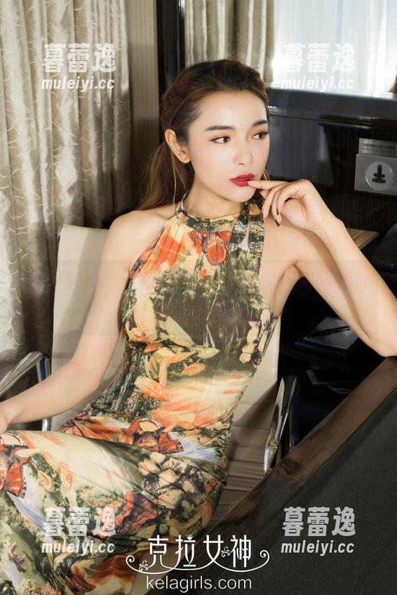 克拉女神 - 不同的黑白，周迪的定制作品让人思维飞扬。
