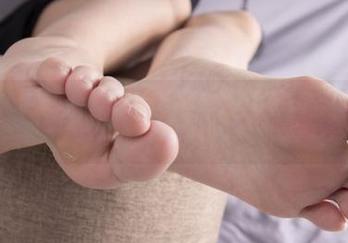 南国足艺 – 沫沫的比基尼图集：真该给这海滩来个专属的风筝，哈哈！