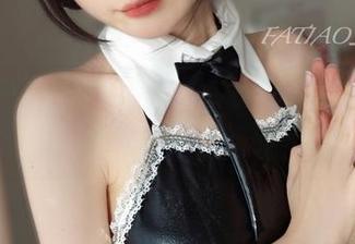 这无圣光图包里，发条少女yoki的美腿怎么看都觉得很有戏！