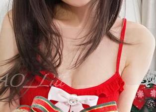 谁能抗拒发条少女yoki的魅力？她的免费校服图包已经在等你下载了，嘿嘿