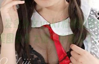 说实话，发条少女yoki和她的猫们自撮的美图分享太能戳中萌点了！