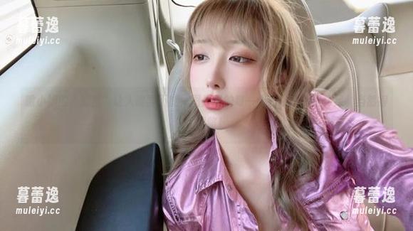 啾小妍的“妍宝”让人欲罢不能，图库里的每一张都让人心里痒痒，当然得下载咯！