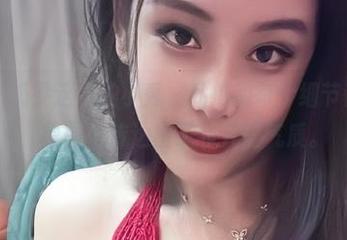 微密圈 – 奶雯这次的小秀，私拍的每个细节都很出彩，原图也传达出了非凡的气质。