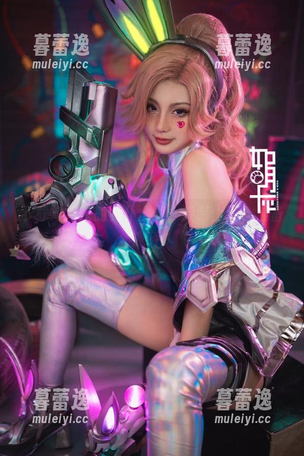 下载如月灰的女仆全集，轻装上阵，准备神游！