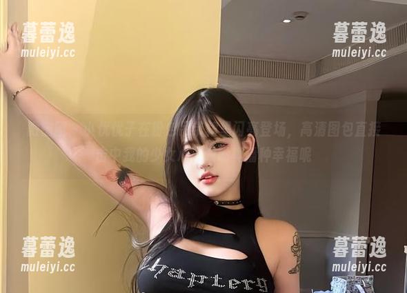 微密圈 - 小优优子在粉色吊带裙里闪亮登场，高清图包直接击中我的少女心，哎呦真播种幸福呢