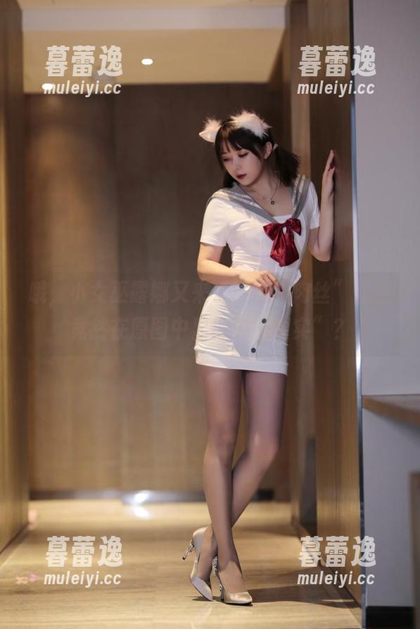 小女巫露娜 哦,小女巫露娜又来了!这“肉丝”作品竟然在原图中显得更“真实”?