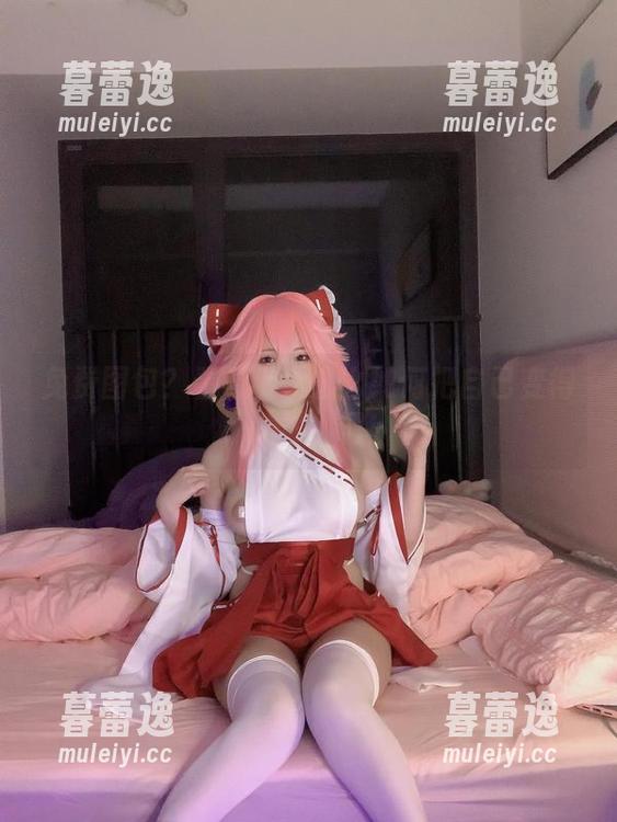 免费图包？看看小瑶幺幺如何把自己变得“妃咲”吧！