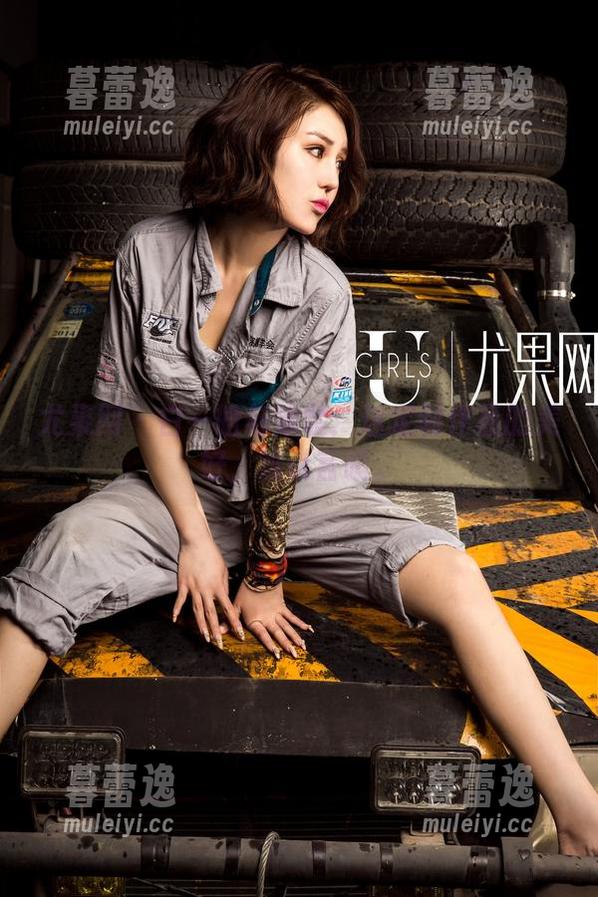 尤果网 - 白一晗与泳装：这定制作品的美好，难以言喻。