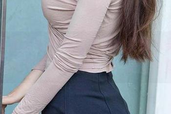 尤果网爱尤物 – 姜云曦职业装那么美，但我还是只关注她的表情——美图合集在此