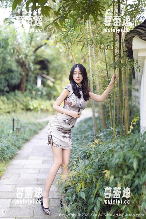 尤蜜荟 - 香气四溢的高清照片：这是Carol周妍希的透明时代，真让人想多看几眼。