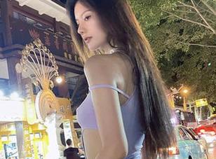 微密圈 – 就是阿朱啊的勇气，她的最新图集在百里高空让人无奈