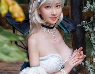 年年Nnian，红裙的魔法——免费照片，快来见证吧