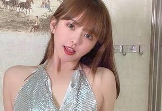 微密圈 – 张思允nice红裙：这美图竟让我想起了花瓣散落的瞬间