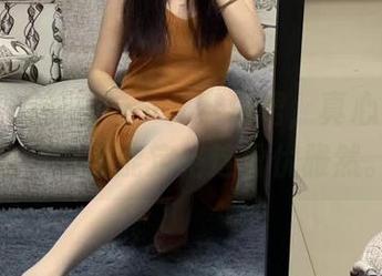 微密圈 – 看提袜少女穿白裙，真心希望这组全套图能定格这份优雅然。
