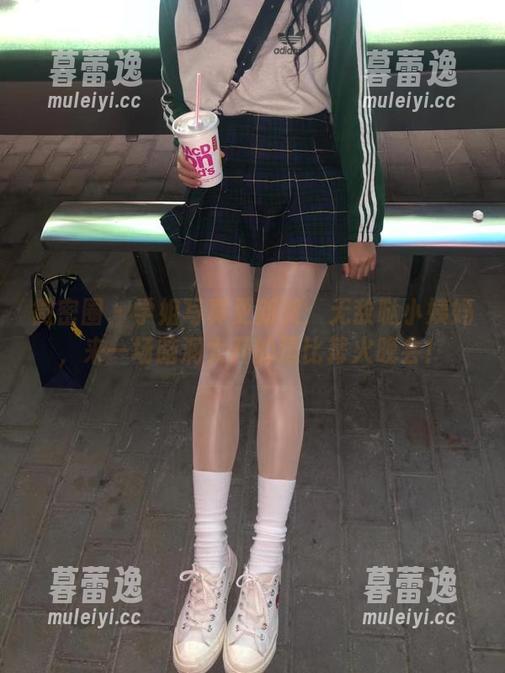 微密圈 - 学姐写真更新贺：无敌哒小姨妈，来一场脑洞大开的逗比篝火晚会！
