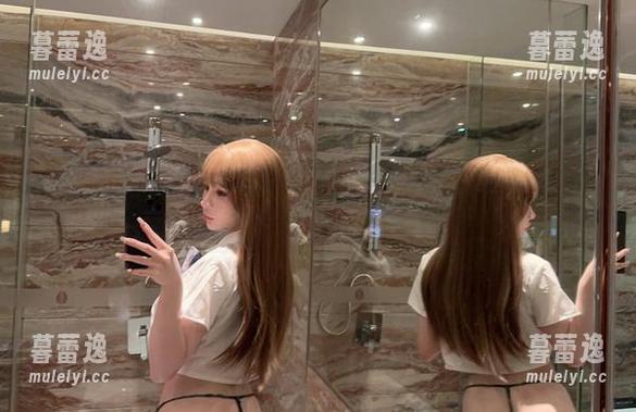 微密圈 - 甜妹来啦，无欲无求的推土君的写真都快要变成春天的味道了。