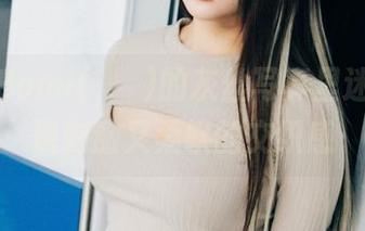 在普美Bomi(보미)的灰丝写真里迷失，发现刺激又柔软的交织感
