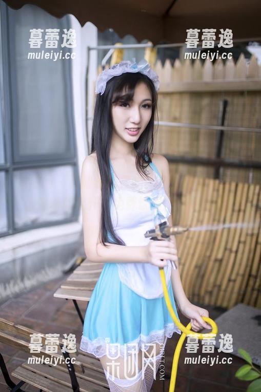 果团网 - 周妍希的自拍图包，咋听起来那么像新款果汁，免费饮用也没问题哦！