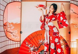 果团网 – 一穿上水手服，莫雅淇私拍就是另一种魔力！