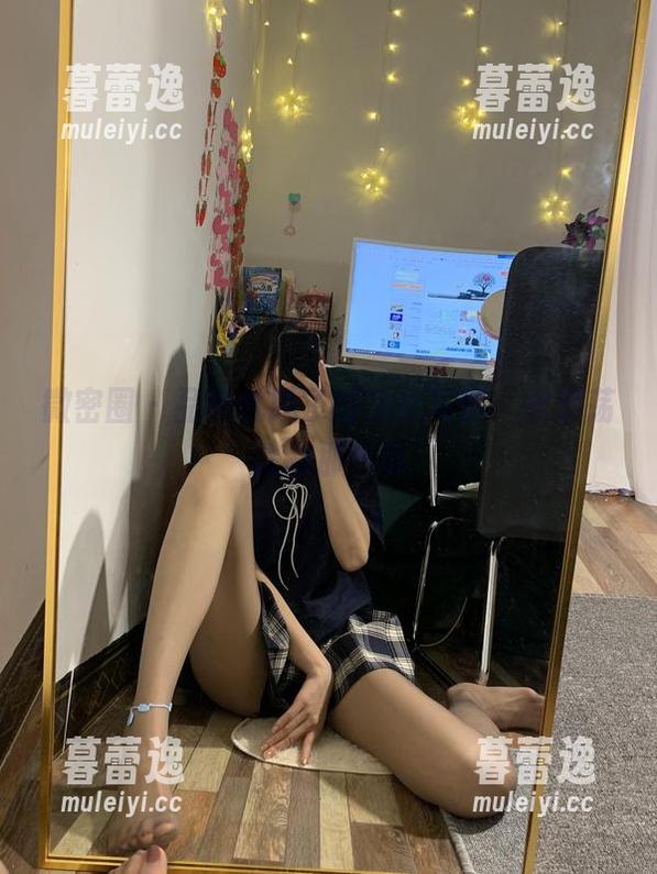 微密圈 - 品味桃脱了的浴缸写真，水波荡漾的那一幕