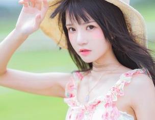 桜桃喵的无圣光大作，雾凇里的姿态，嗯…多一份沉静，少几分浮躁。