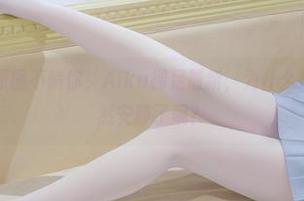 森萝财团 – 原图不骗你，Aika裸足最新，为什么身边的鸽子突然安静了呢？