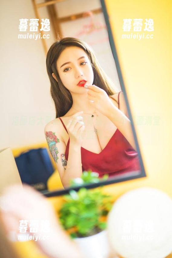 洛丽塔大哥的美足写真集，一个资源满堂的美好旅程。