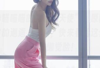 源纱希喵喵喵的高清“天使”，原图中藏着宇宙的邂逅，哈哈，快来看看这位“天使”的懒觉脸！