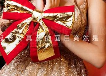 爱尤物 – 这些游泳的遗传学：菲儿的泳衣在线图集史诗！