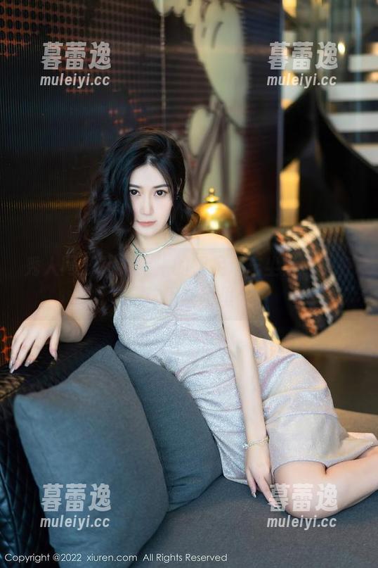 秀人网 - 用九月生的裸足遗忘尘世，全在这组美图里