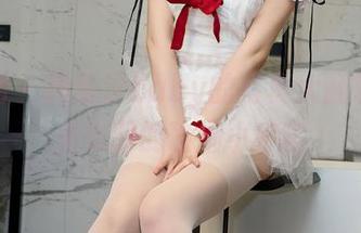 秀人网 – 周慕汐baby的写真大翻转：无圣光下的瑜伽小宇宙