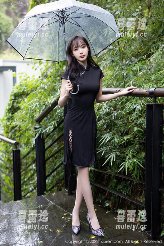 秀人网 - 又有新的奶芙乔乔图包更新，洒脱的御姐气质我完全无法抵挡！