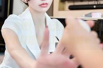 秀人网 – 来吧！小逗逗的免费旅拍合集，这里有我腿短也能拉长的绝妙姿势！